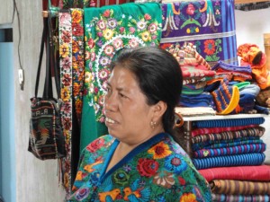 senora_aguas calientes_mamalita
